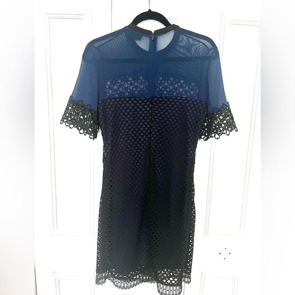 TOPSHOP blue lace dress. Size US8. - Picture 2 of 6